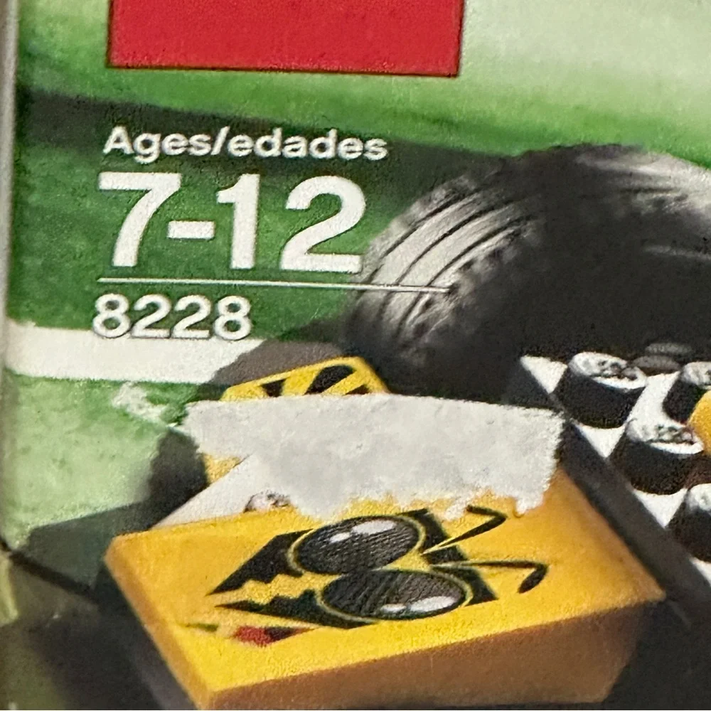LEGO 8228 Power Racers Sting Striker‎ 82 PIECES NEW SEALED BOX - Picture 2 of 3
